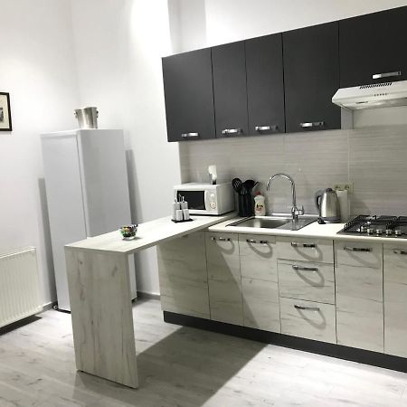 Apartment Suite Mukachevo Mukacheve Exterior foto
