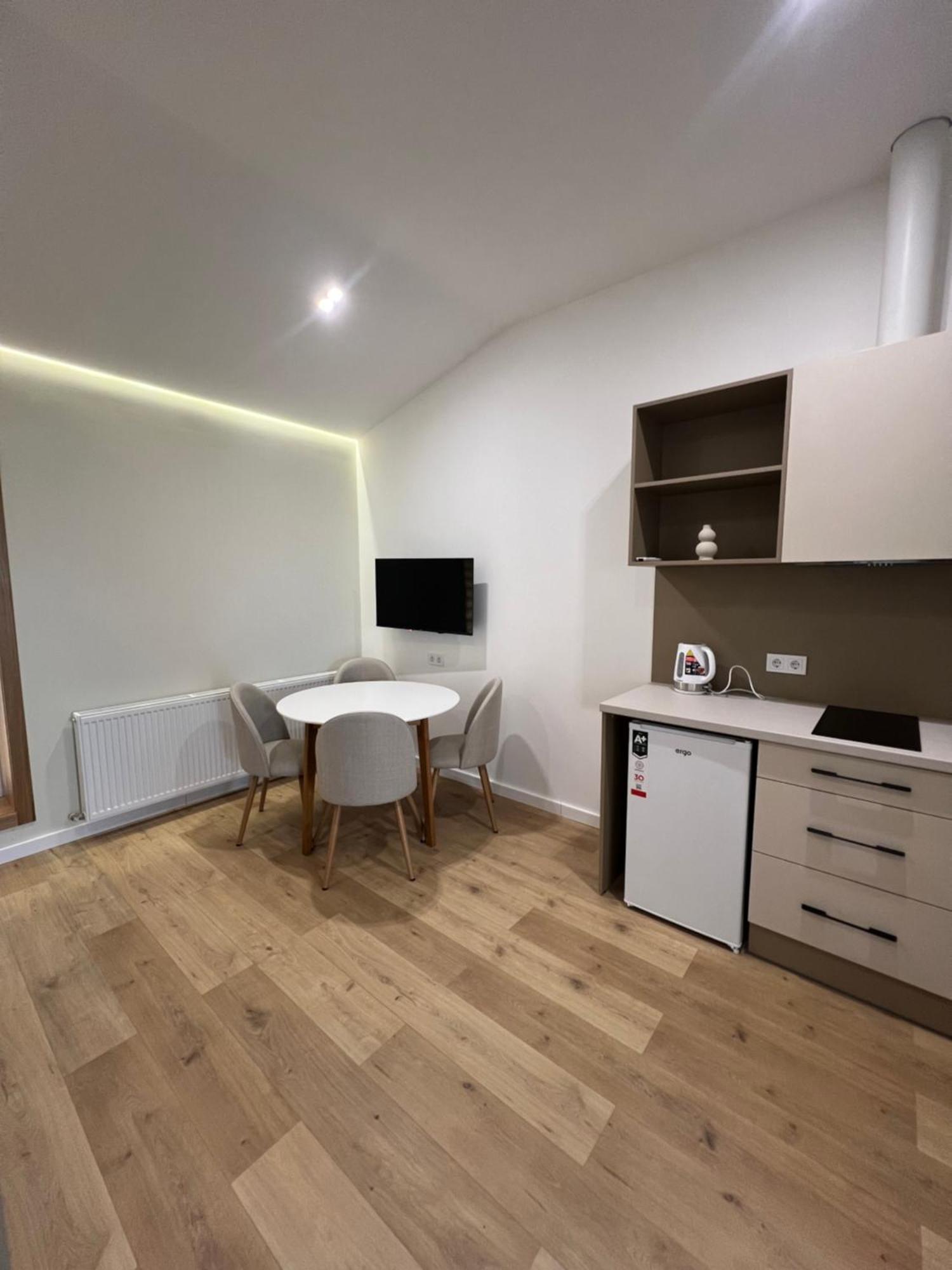Apartment Suite Mukachevo Mukacheve Exterior foto