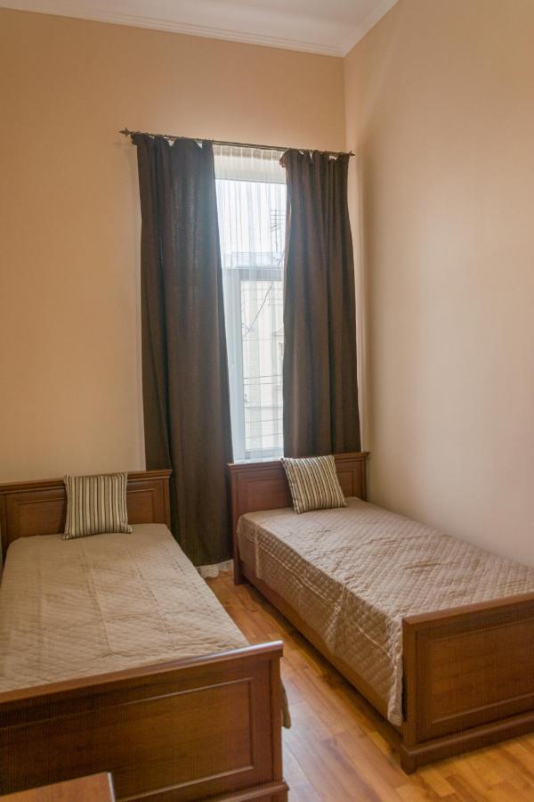 Apartment Suite Mukachevo Mukacheve Exterior foto